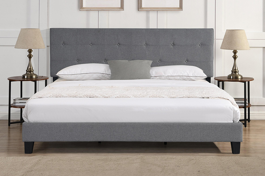 Lit rembourré avec tête de lit capitonnée à boutons en tissu gris N7