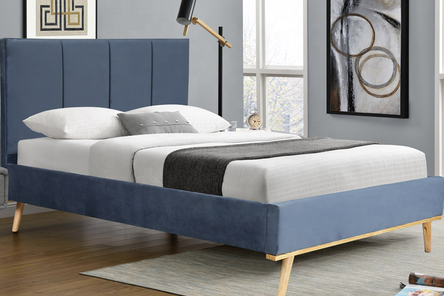 1457 Dernier lit rembourré en velours au design simple et moderne