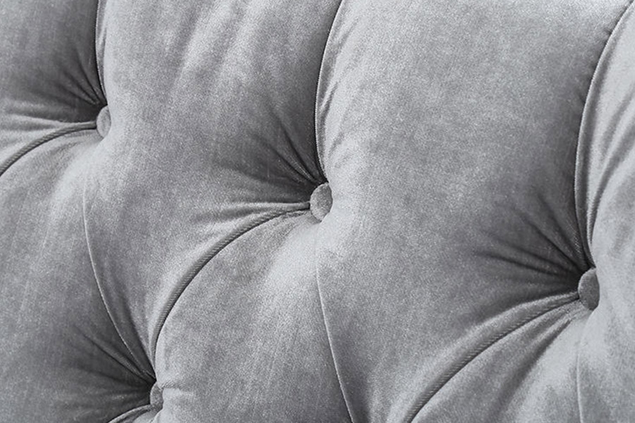 1413 Lit tapissé plateforme tapissier au design moderne
