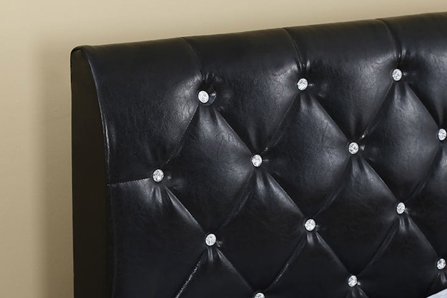 1367 Lit rembourré avec tête de lit en cuir PU souple noir
