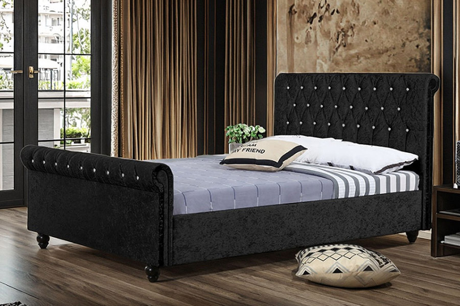 1366 Lit traîneau moderne rembourré en tissu velours