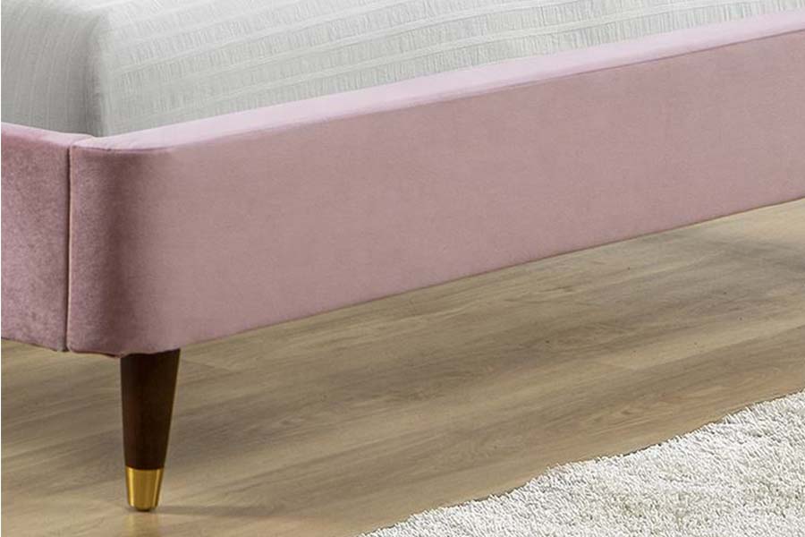 1598 Lit rembourré en tissu velours rose avec panneau en bois