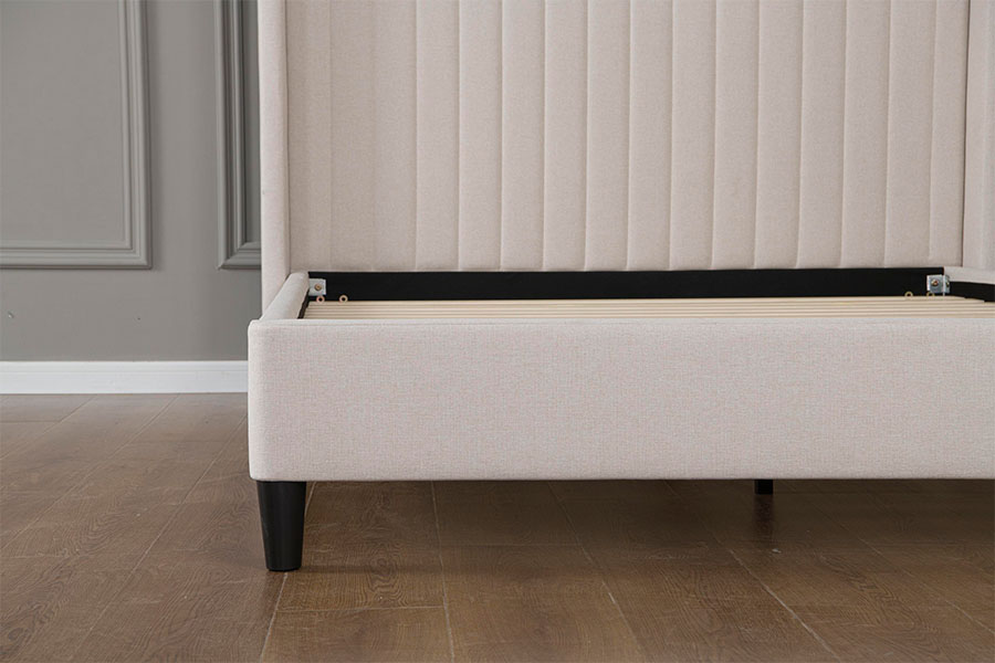 4905 Lit plateforme minimaliste en lin touffeté