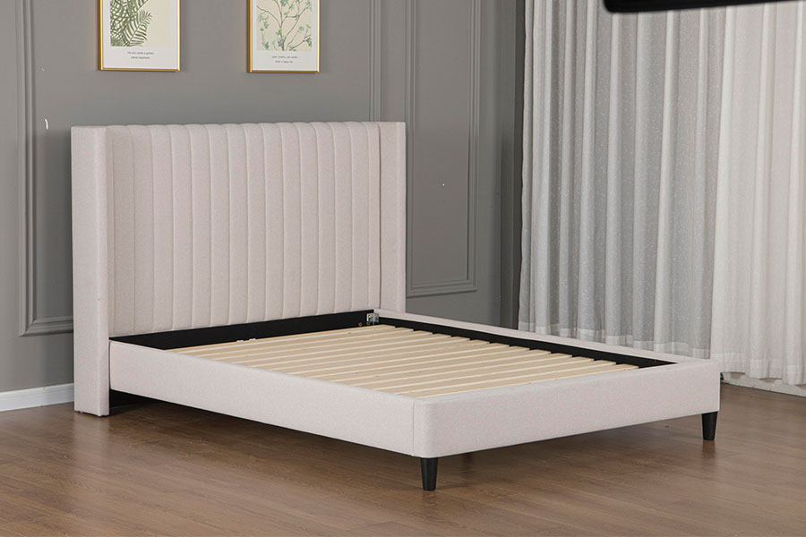 4905 Lit plateforme minimaliste en lin touffeté