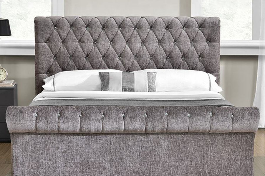 1153G Lit de rangement ottoman en cristal et velours écrasé Chesterfield