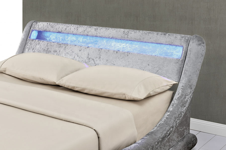 Cadre de lit de rangement avec vérin à gaz ottoman à LED en velours écrasé