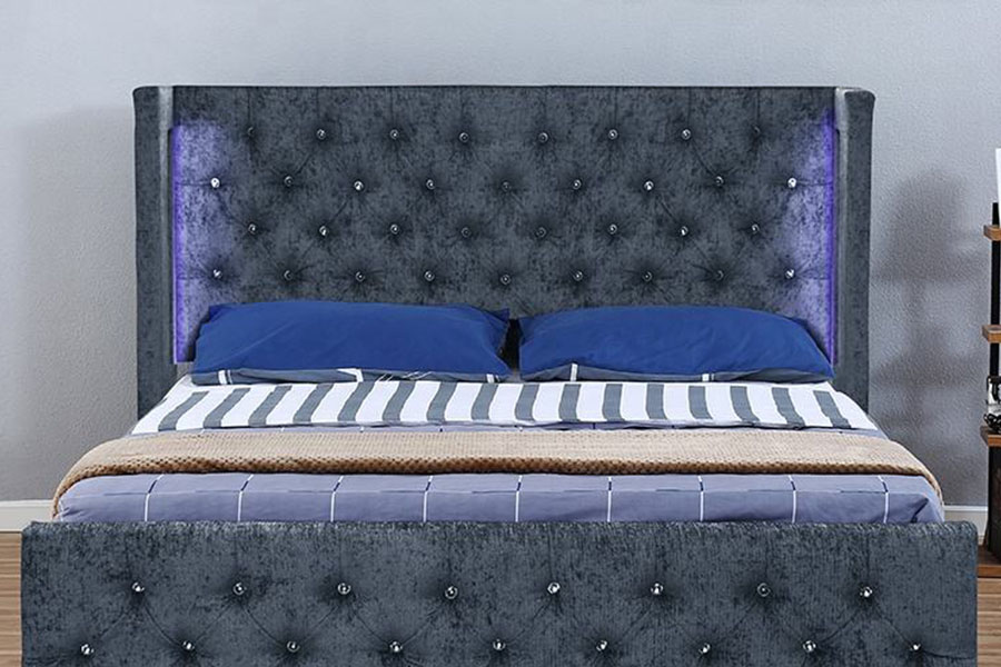 1290-1G Cadre de lit de rangement en bois avec LED en velours argenté et diamant ailé